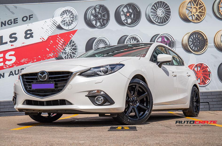 MAZDA-3-VERONA-GLOSS-BLACK